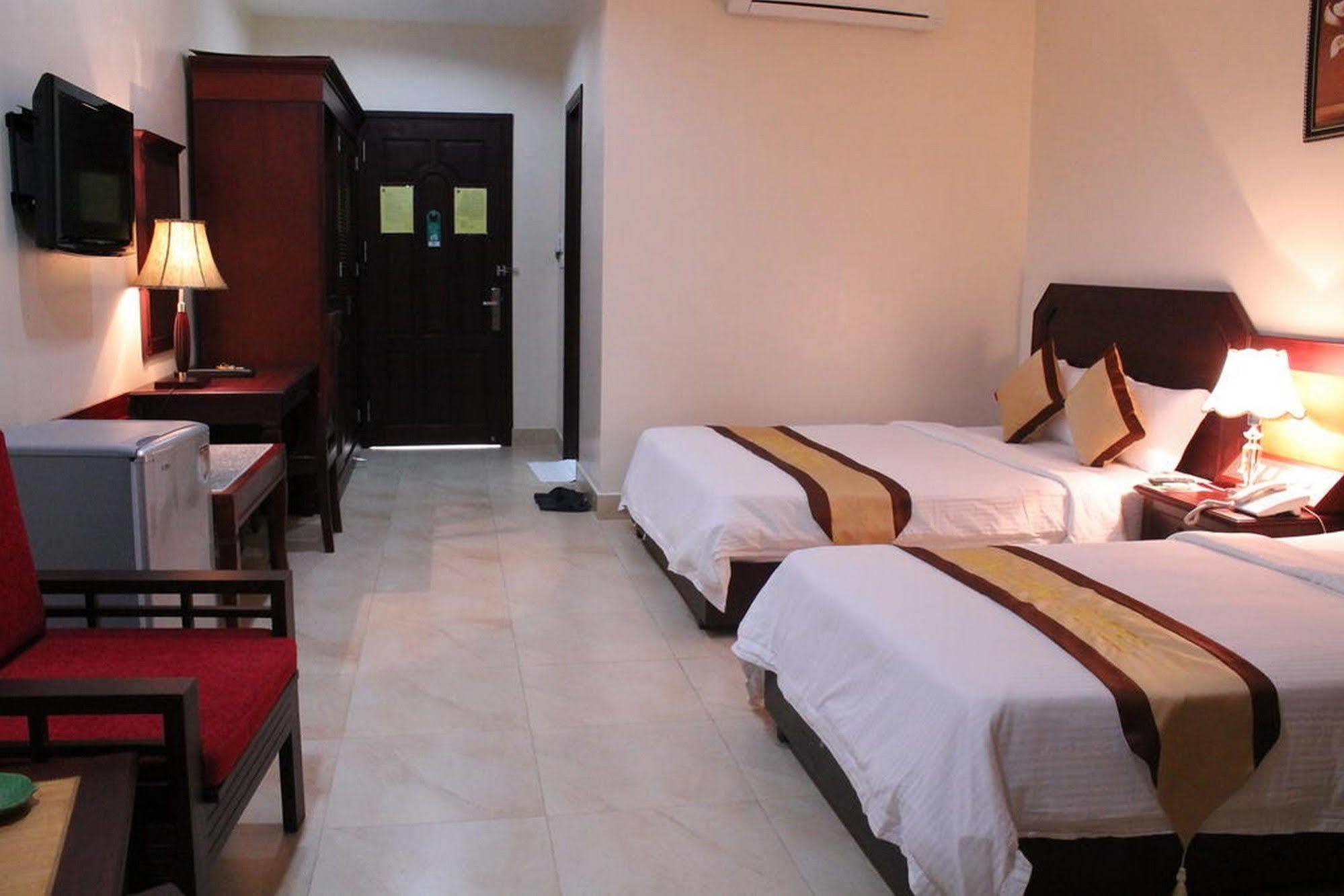 Hung Long Harbour Hotel Cat Ba Dong Khe Sau Екстер'єр фото