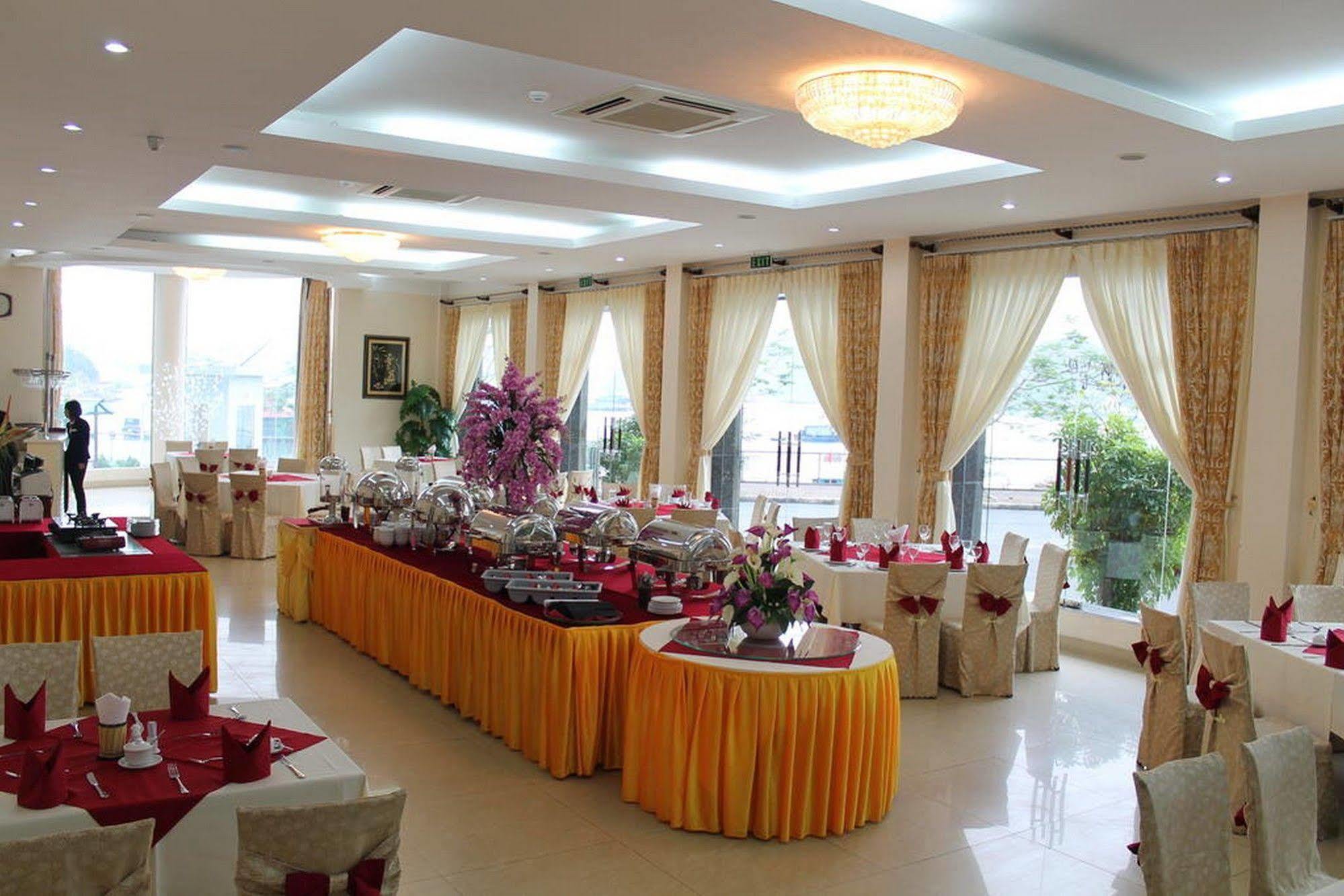 Hung Long Harbour Hotel Cat Ba Dong Khe Sau Екстер'єр фото